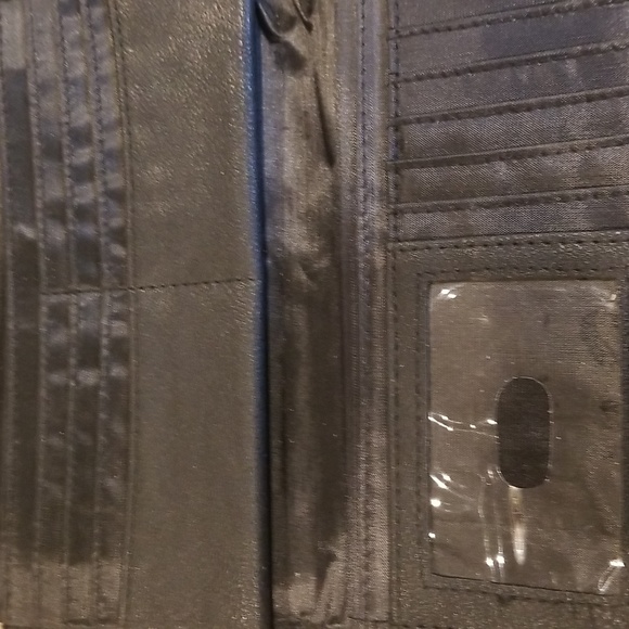 NWOTS Anna Martina Franco wallet w/ multiple compartments - Picture 4 of 12